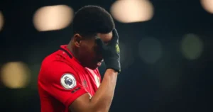 Martial lại rơi vào thế tương lai bất định