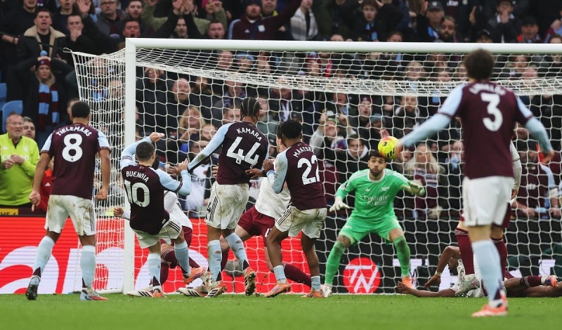 Khó khăn bủa vây Arsenal